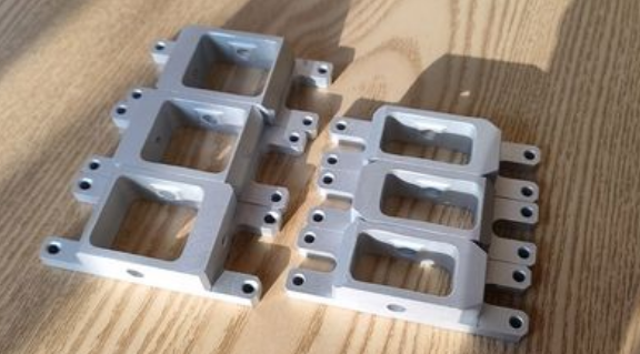 如何去定制大批量的梯形工業鋁材？